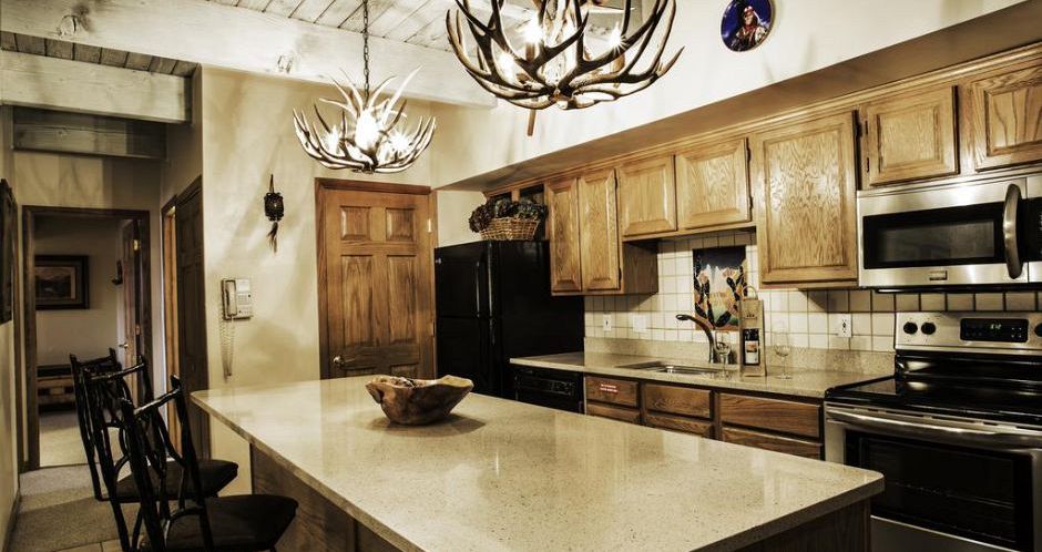 Fully equipped kitchens and amenities for a self-catered stay in Aspen. - image_11